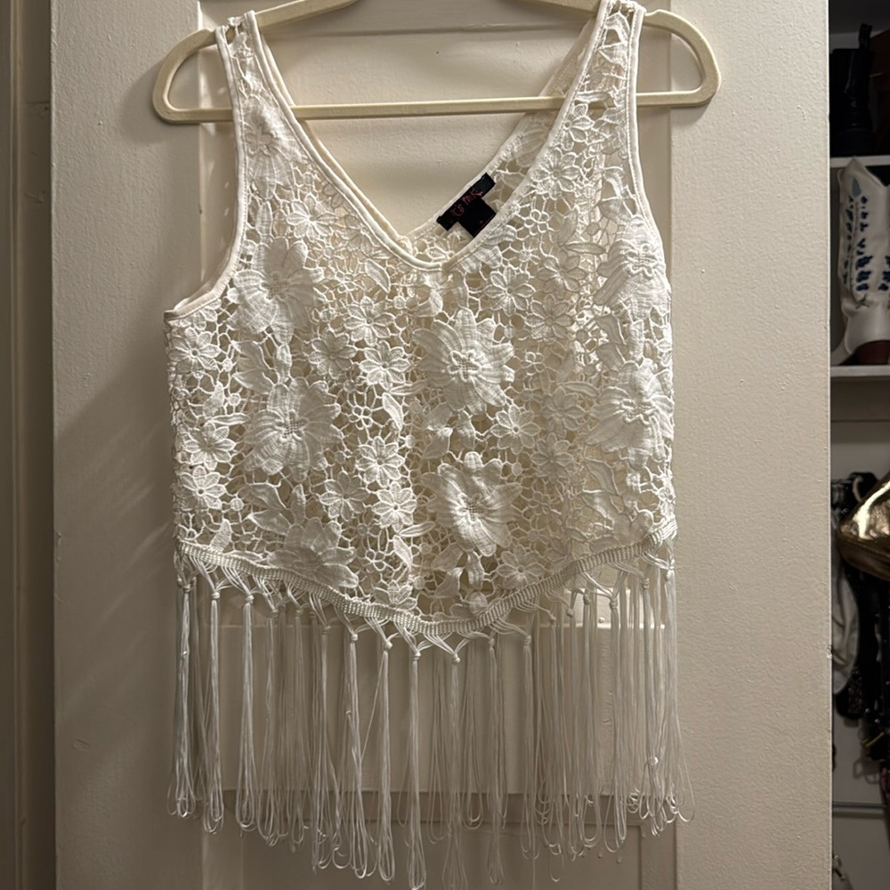 IT'S PINK White Boho Fringe Festival Crochet Lace Top Size Small